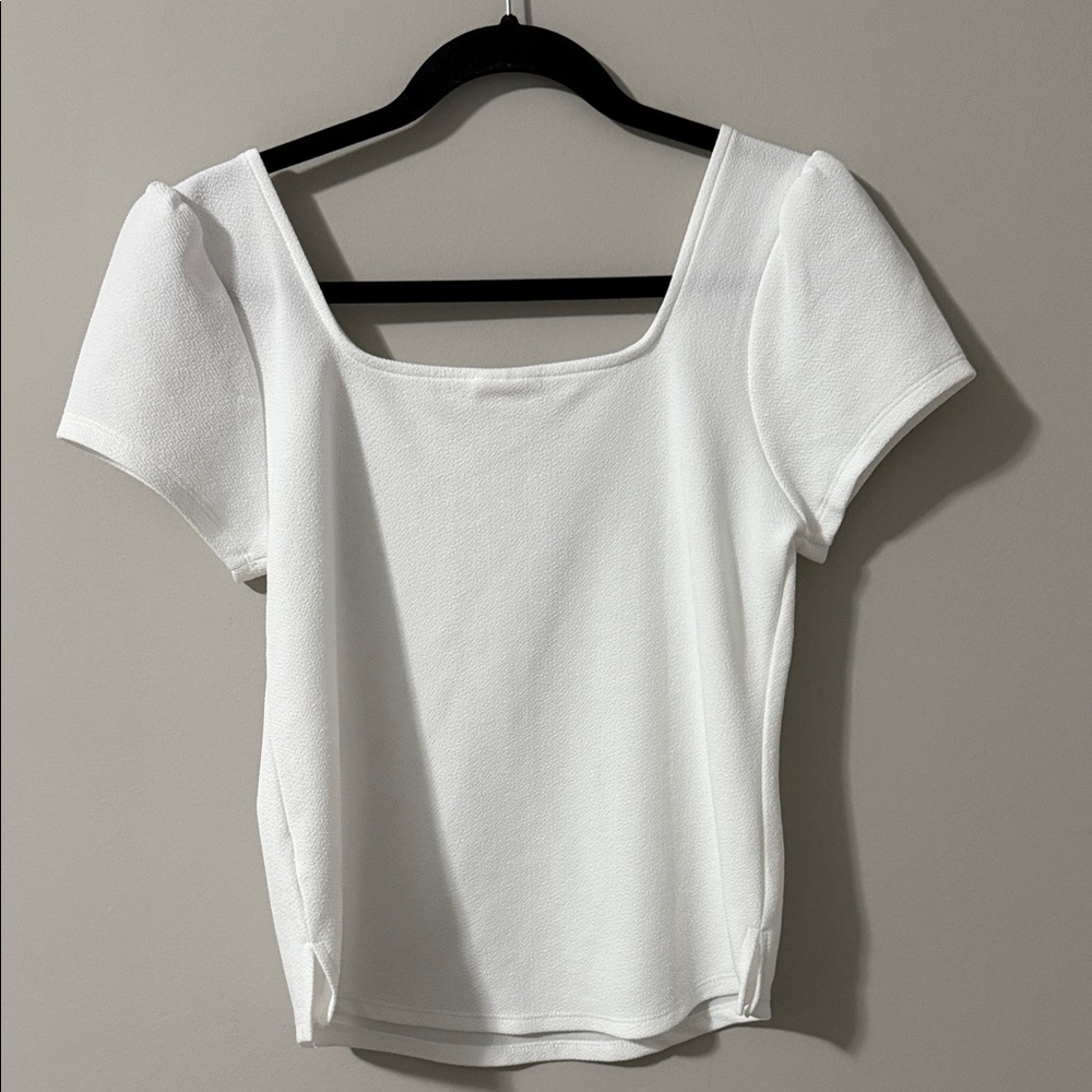 LuLaRoe Classic White Short Sleeve Top - Picture 4 of 4